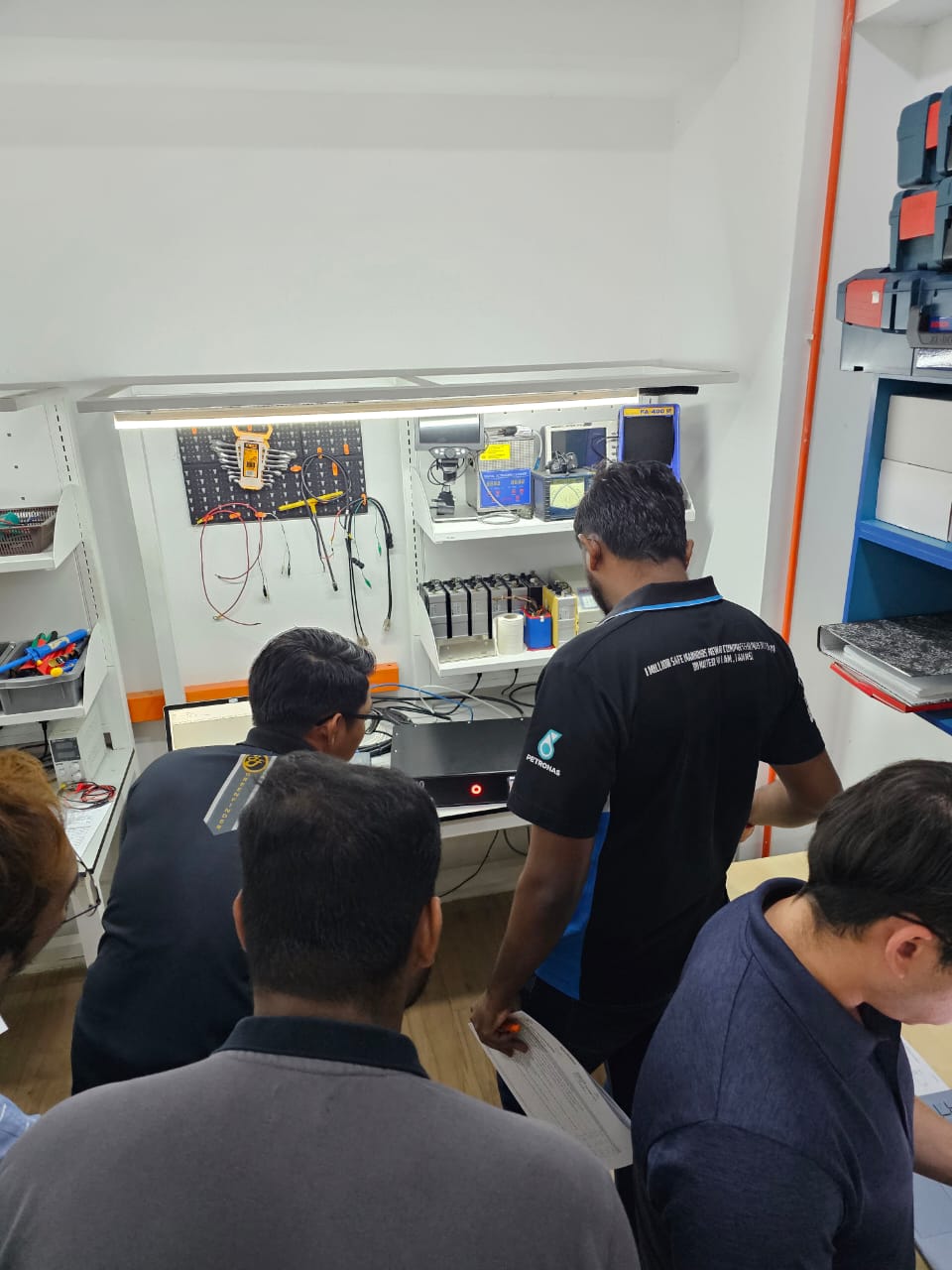 Successful Factory Acceptance Test (FAT) Conducted on Saab R60 VDES Base Station at EDM Global Tech for CPOC Phase 6 Project